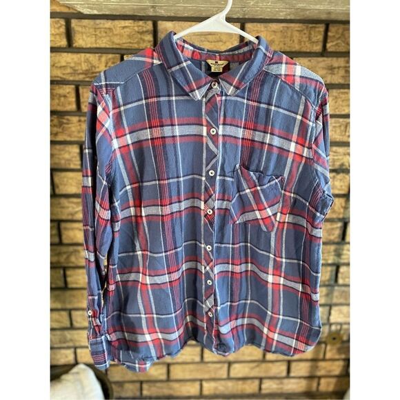 Woolrich Plaid Button Down Shirt‎ - Picture 1 of 6